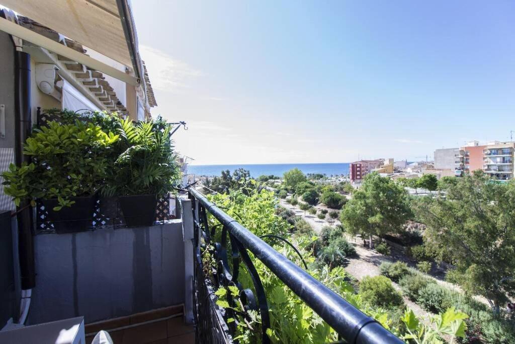 Preciosa Casa En Vilajoyosa Con Vistas Al Mar En Las Casas Colgantes Del Casco Antiguo 빌라조요사 외부 사진