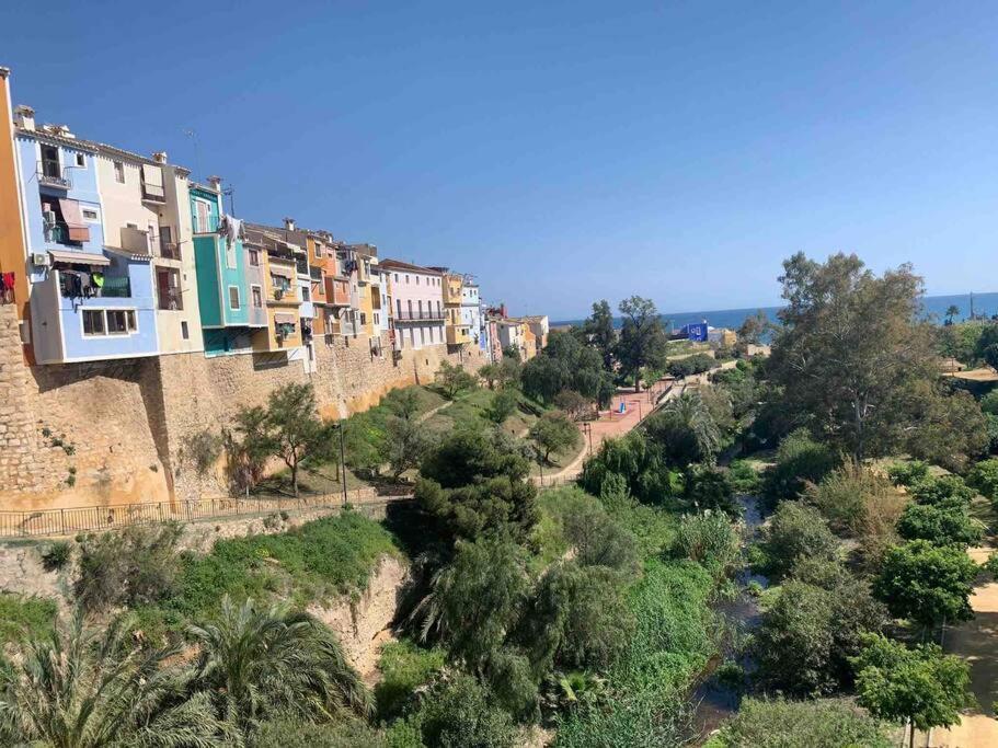 Preciosa Casa En Vilajoyosa Con Vistas Al Mar En Las Casas Colgantes Del Casco Antiguo 빌라조요사 외부 사진